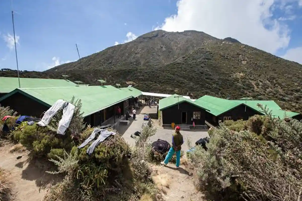 Saddle Hut Mount Meru