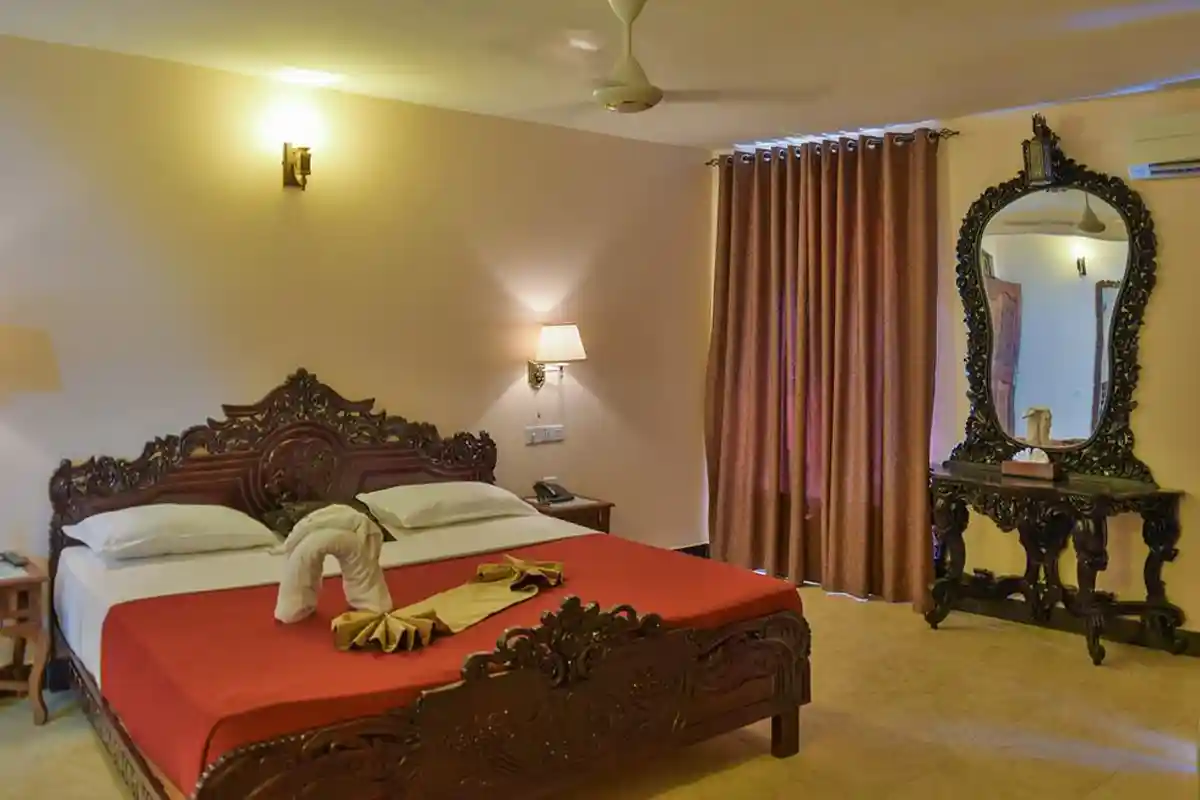 Tembo House Hotel